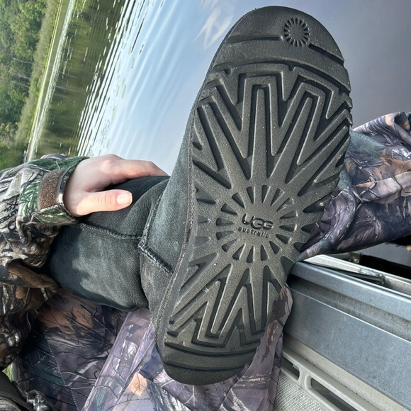 UGG Australia Tripple Bailey Button Boots - Picture 5 of 6